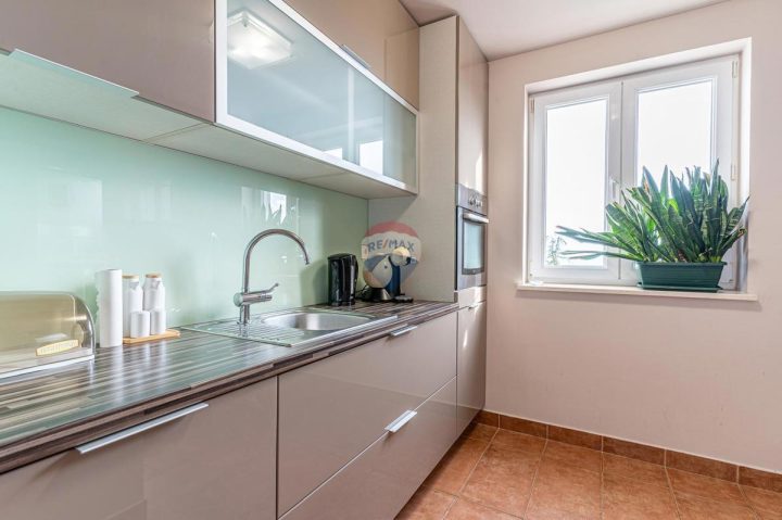 Flat For rent - Primorsko-goranska Rijeka - foto 2/7