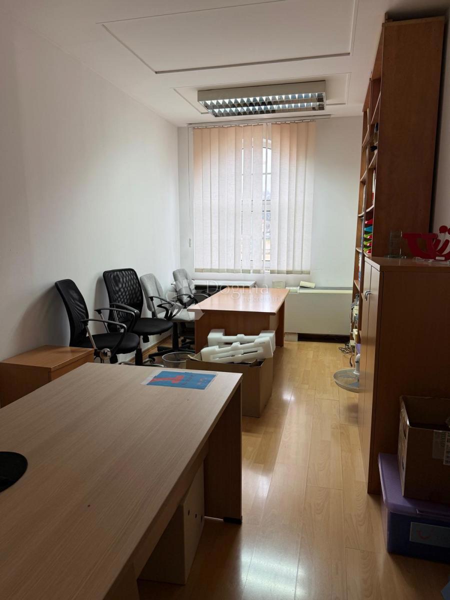 Lokal użytkowy Na sprzedaż - ISTARSKA POREČ