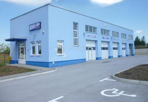 Poslovni prostor za najam 245 m² – Podturen