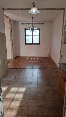 Haus zu verkaufen 230 m² – Kostrena