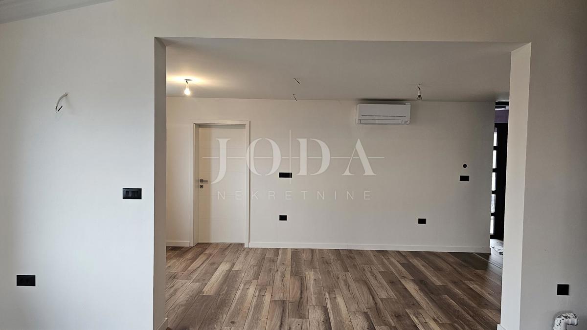 Casa In vendita - ISTARSKA GRAČIŠĆE