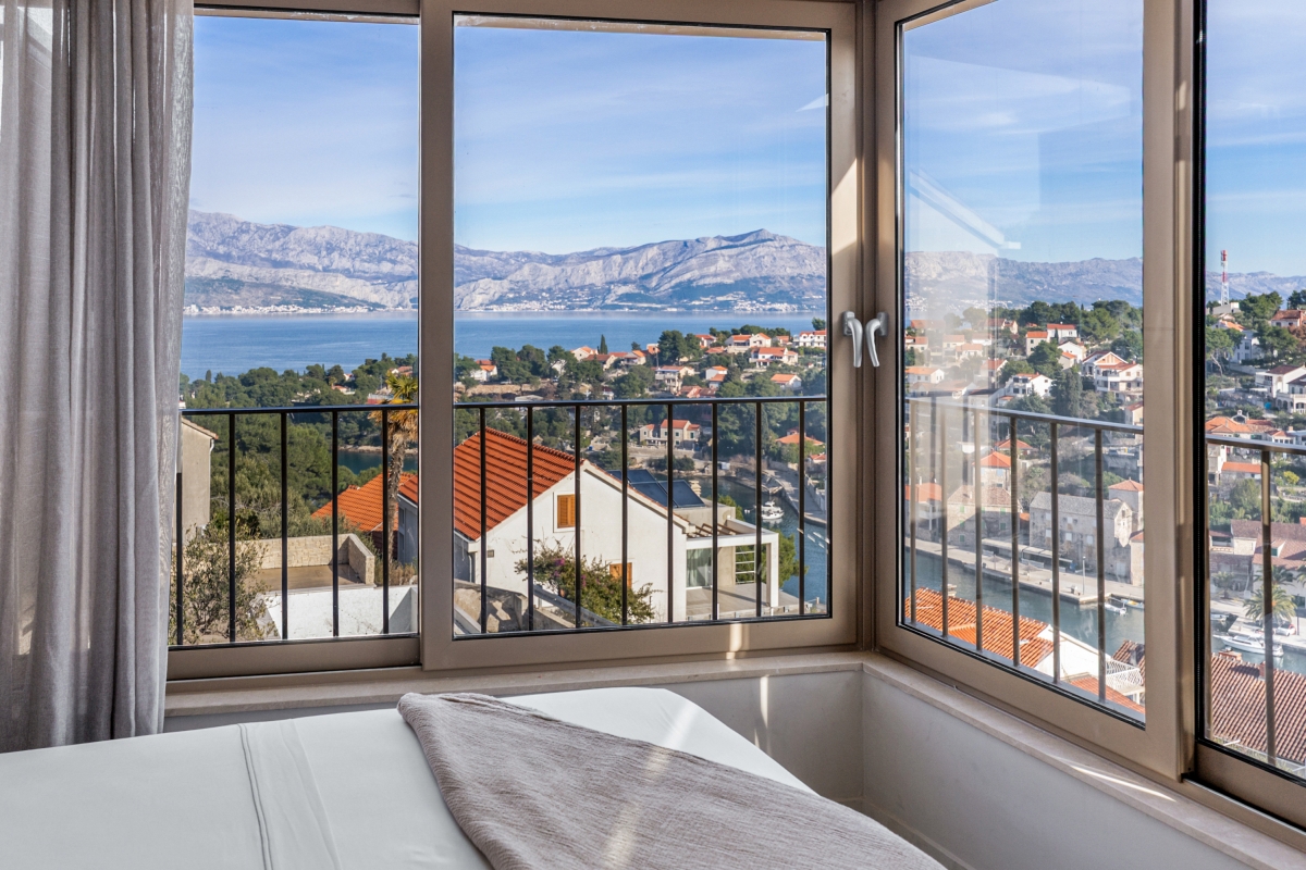 House For sale - SPLITSKO-DALMATINSKA BRAČ