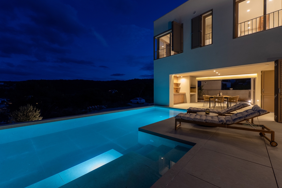 House For sale - SPLITSKO-DALMATINSKA BRAČ