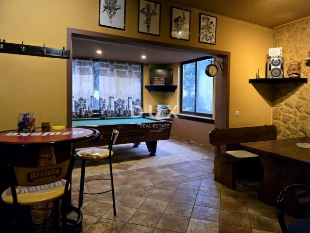 Lokal użytkowy do wynajęcia 65 m² – Labin