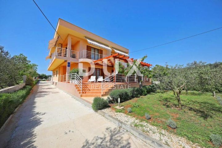 House for sale 390 m² – Sukošan