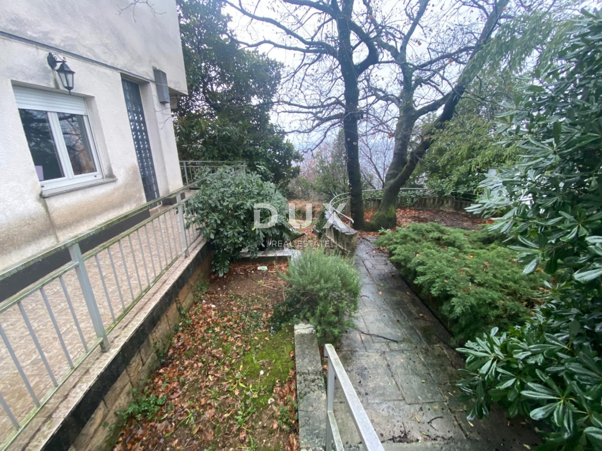 Kuća Za najam - PRIMORSKO-GORANSKA KOSTRENA
