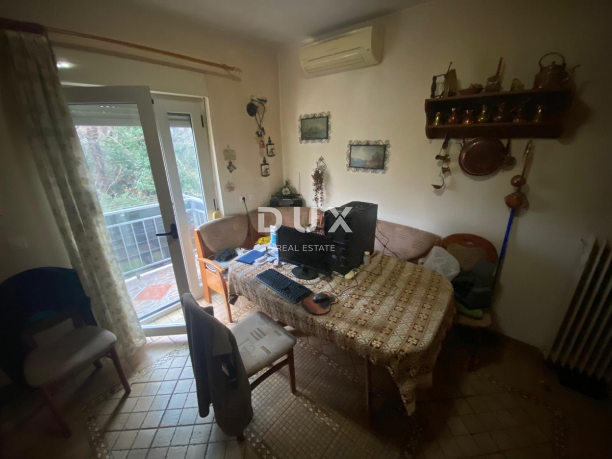 Kuća Za najam - PRIMORSKO-GORANSKA KOSTRENA