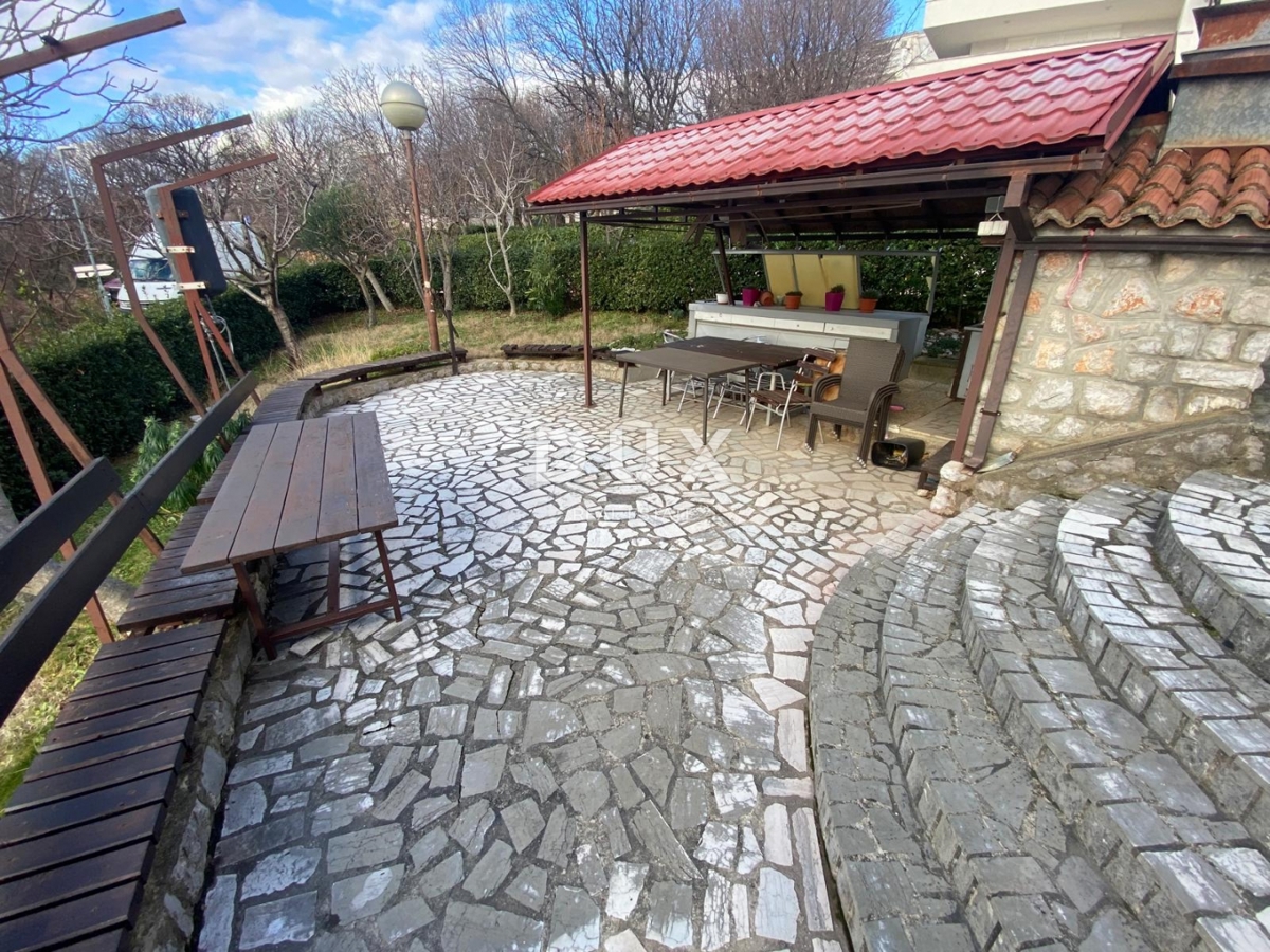 Kuća Na prodaju - PRIMORSKO-GORANSKA NOVI VINODOLSKI