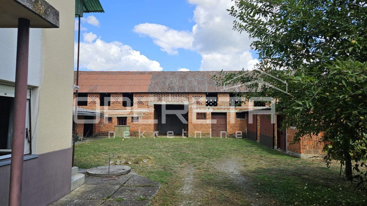 Kuća Na prodaju - POŽEŠKO-SLAVONSKA POŽEGA