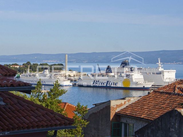 Apartmán na prenájom 81 m² – Split