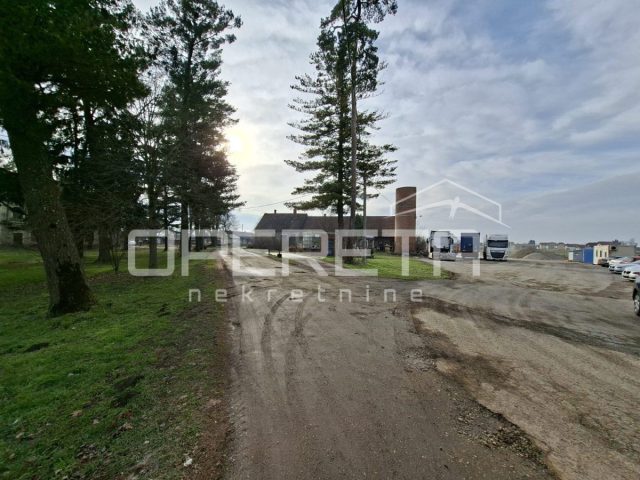 Parcela na predaj 18120 m² – Vidovec