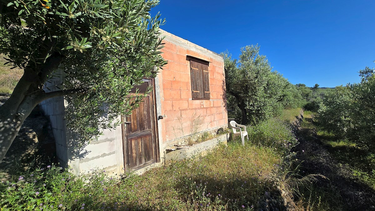 House For sale - SPLITSKO-DALMATINSKA VIS