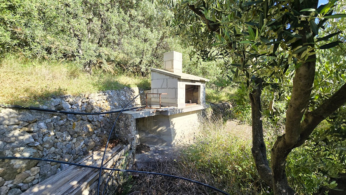 House For sale - SPLITSKO-DALMATINSKA VIS