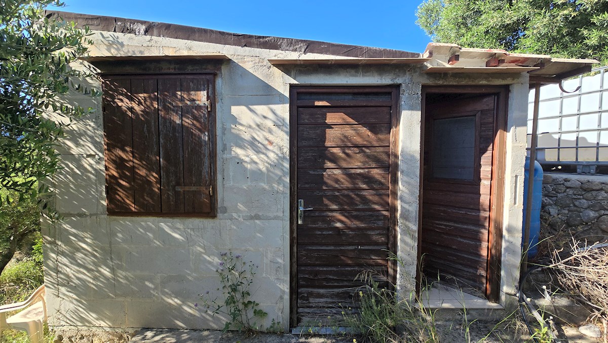 House For sale - SPLITSKO-DALMATINSKA VIS