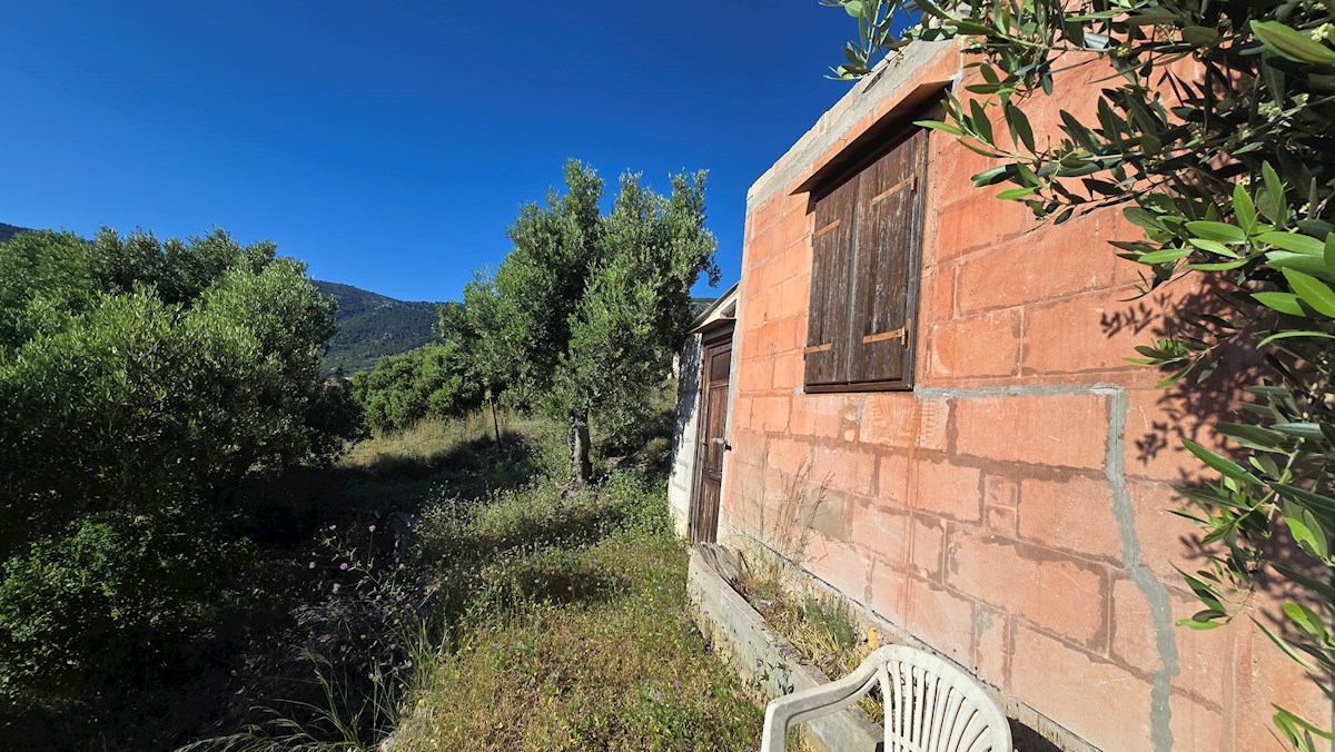 House For sale - SPLITSKO-DALMATINSKA VIS