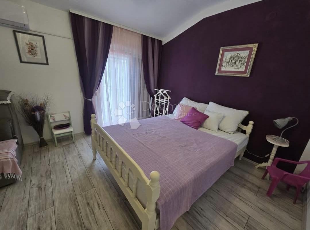 House For sale - ŠIBENSKO-KNINSKA VODICE