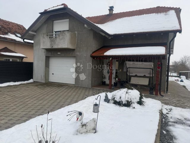 Hiša na predaj 190 m² – Trnovec Bartolovečki