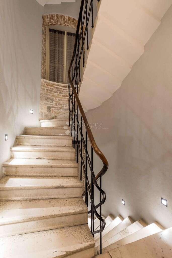 Flat For sale - SPLITSKO-DALMATINSKA SPLIT
