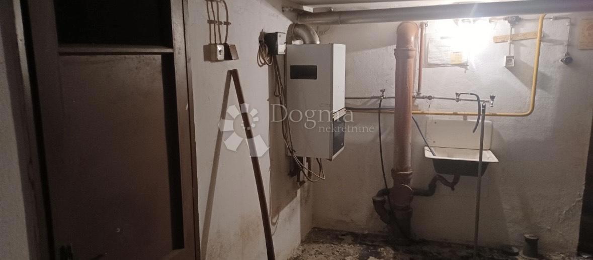House For sale - OSJEČKO-BARANJSKA OSIJEK