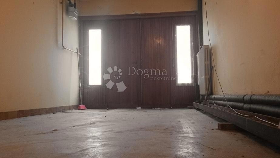 House For sale - OSJEČKO-BARANJSKA OSIJEK