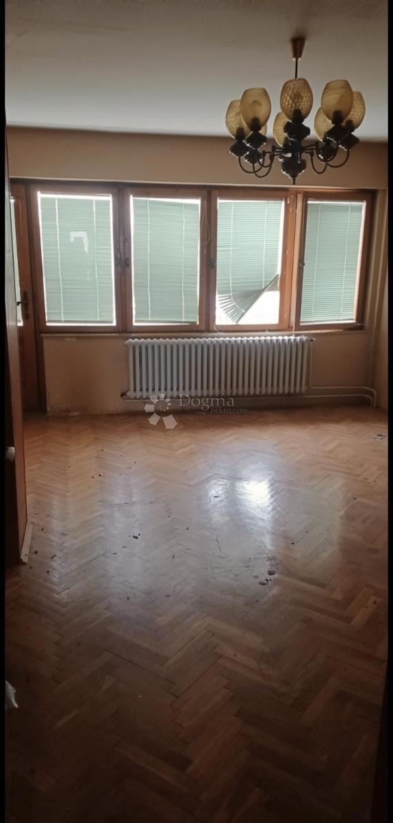 House For sale - OSJEČKO-BARANJSKA OSIJEK