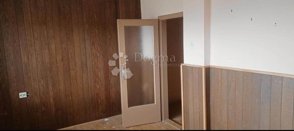 House For sale - OSJEČKO-BARANJSKA OSIJEK