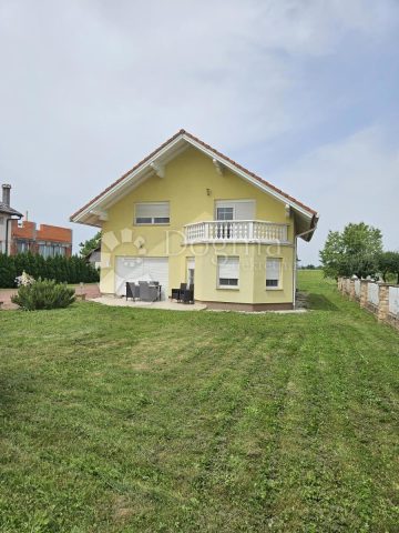 Hiša na predaj 176 m² – Petrijanec