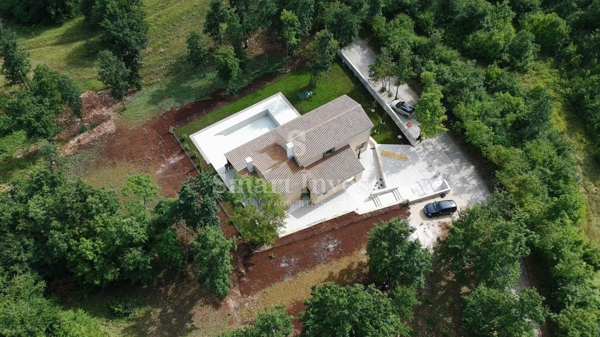 Maison À vendre - ISTARSKA GRAČIŠĆE