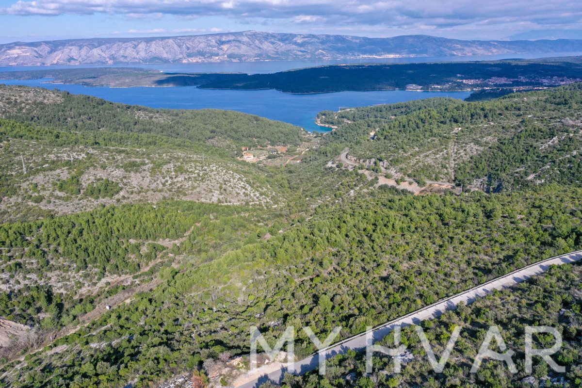 Land For sale - SPLITSKO-DALMATINSKA STARI GRAD