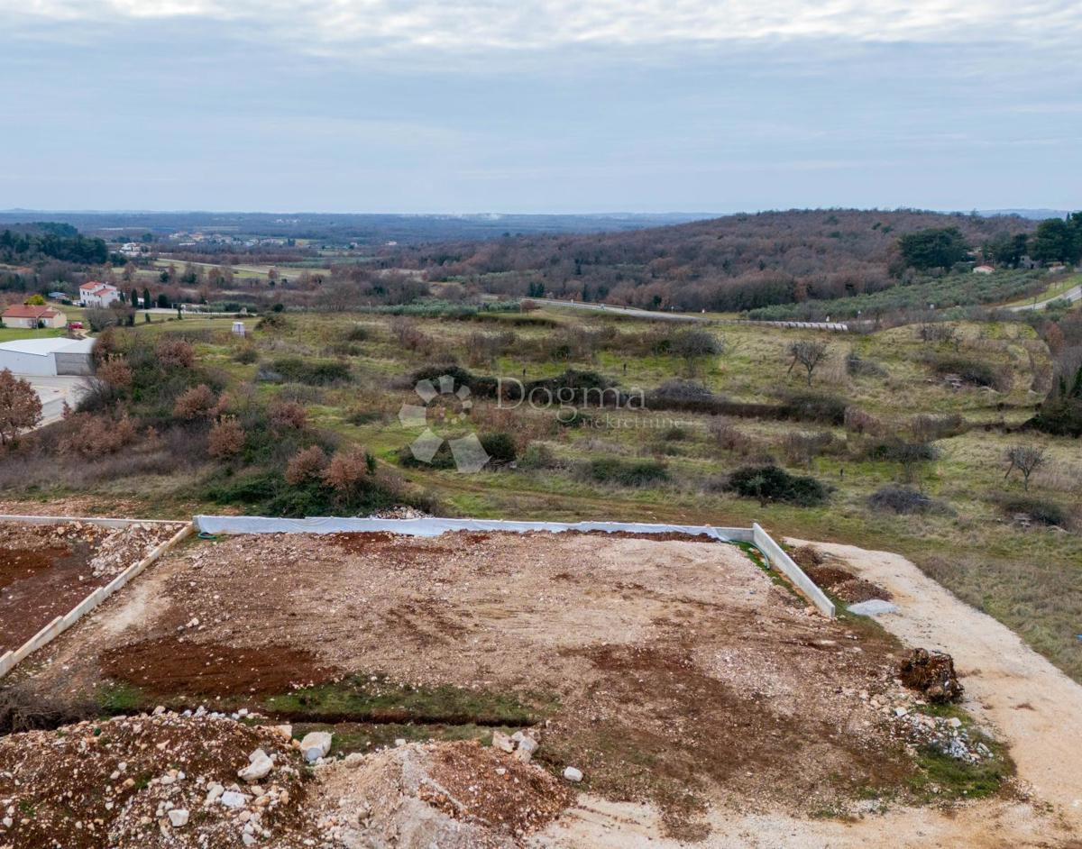 Land For sale - Istarska Višnjan - foto 2/3