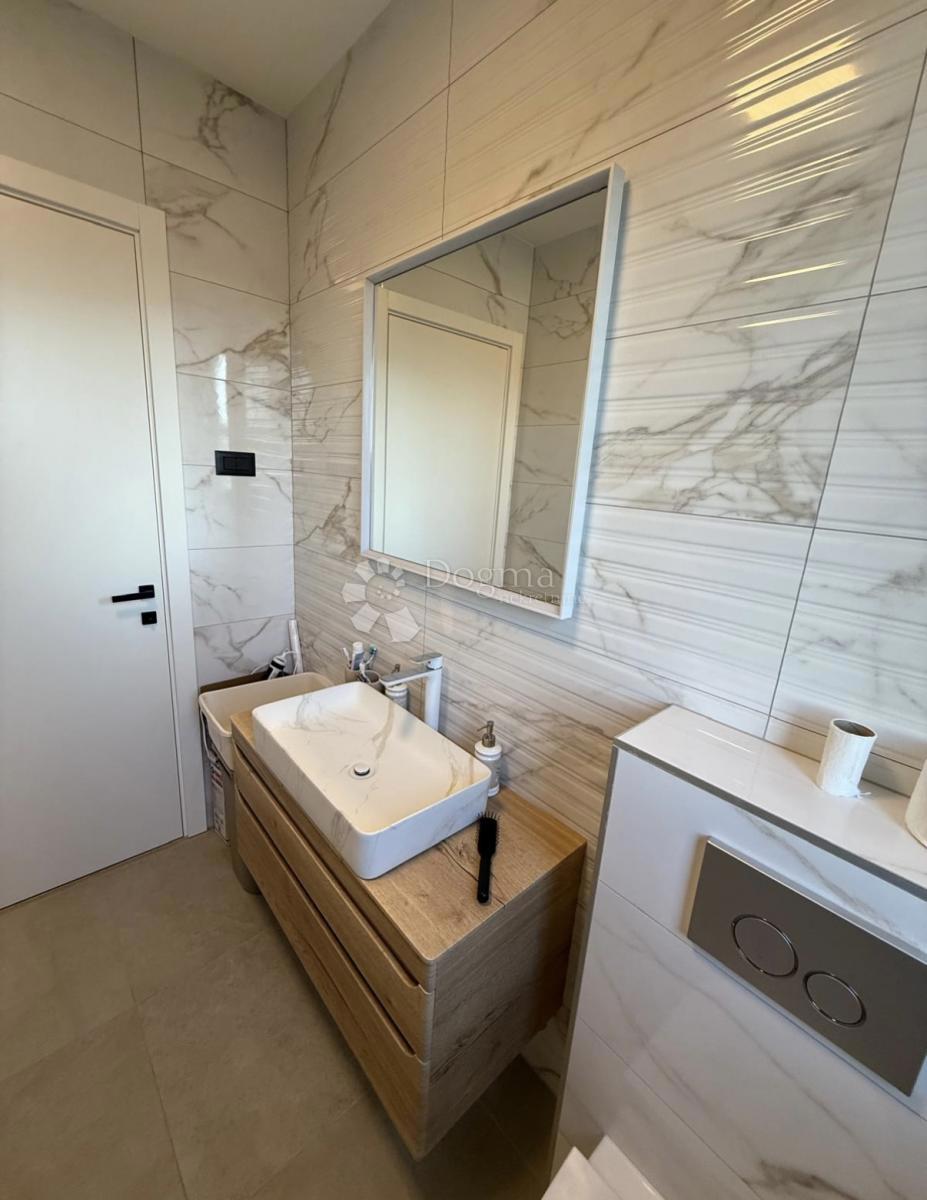Stan Na prodaju - ZADARSKA SUKOŠAN