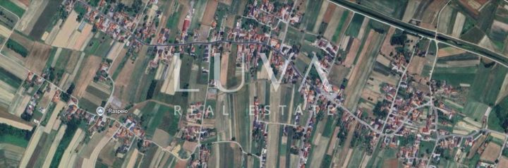 Terrain à vendre 2400 m² – Zagreb