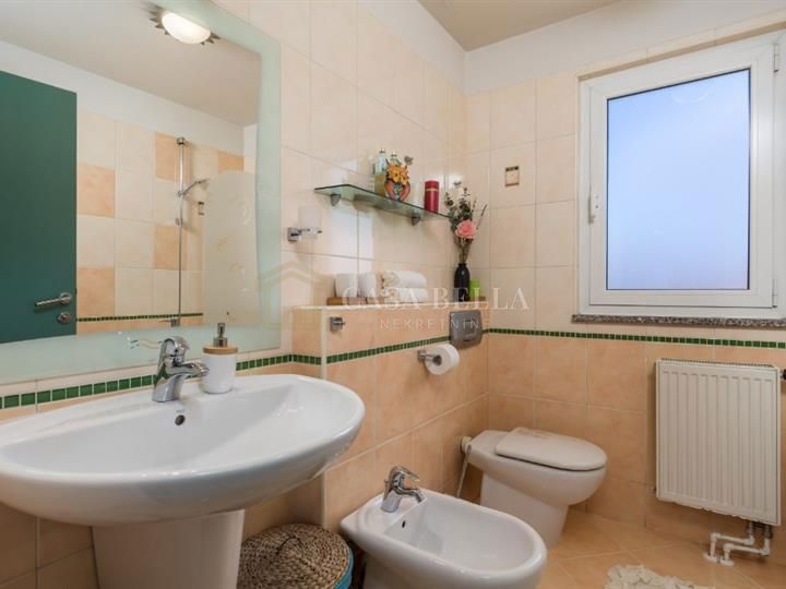 Flat For rent - PRIMORSKO-GORANSKA RIJEKA