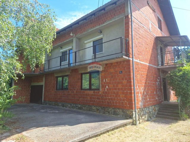 House for sale 198 m² – Orahovica