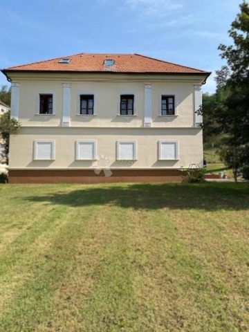 Dům na prodej 240 m² – Kumrovec