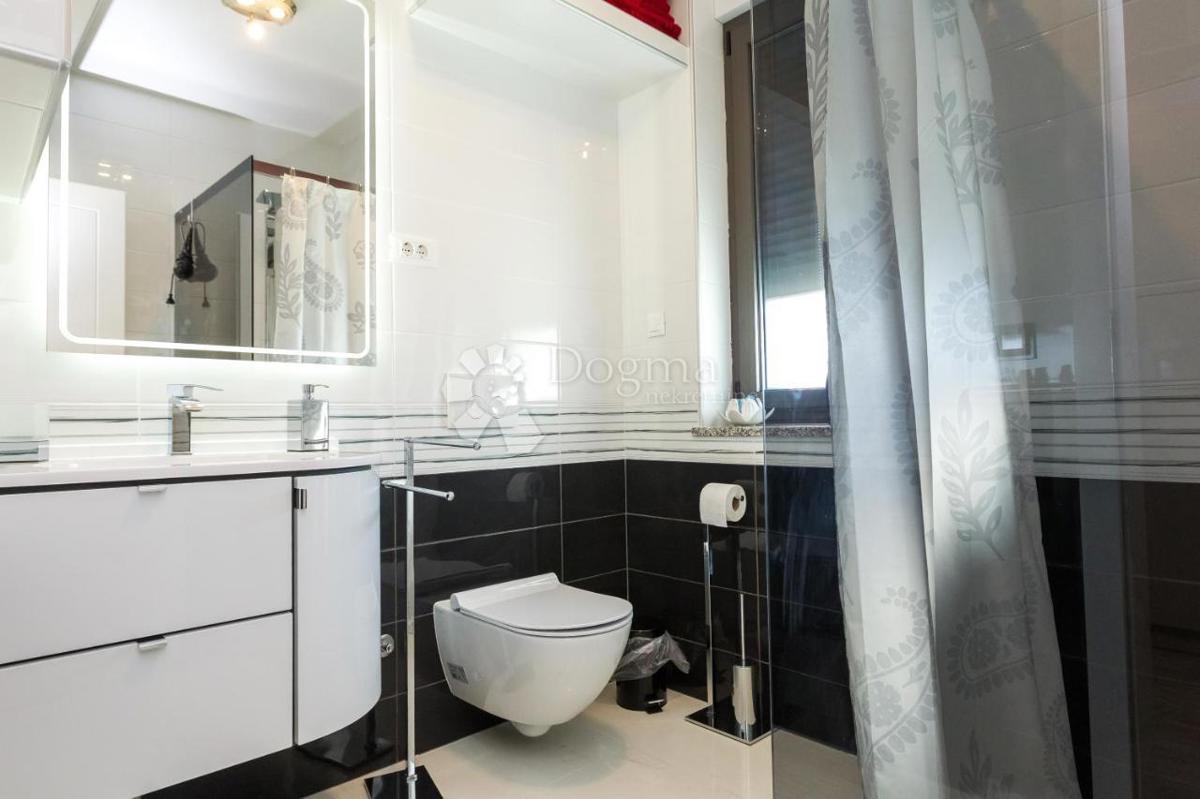 Maison À vendre - ZADARSKA SUKOŠAN