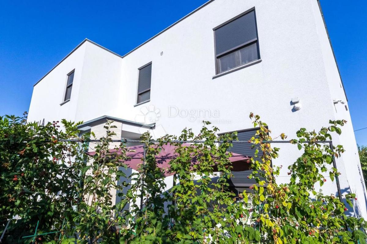 Maison À vendre - Zadarska Sukošan - foto 2/32