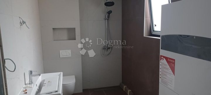 Mieszkanie Na sprzedaż - Osječko-baranjska Osijek - foto 2/6