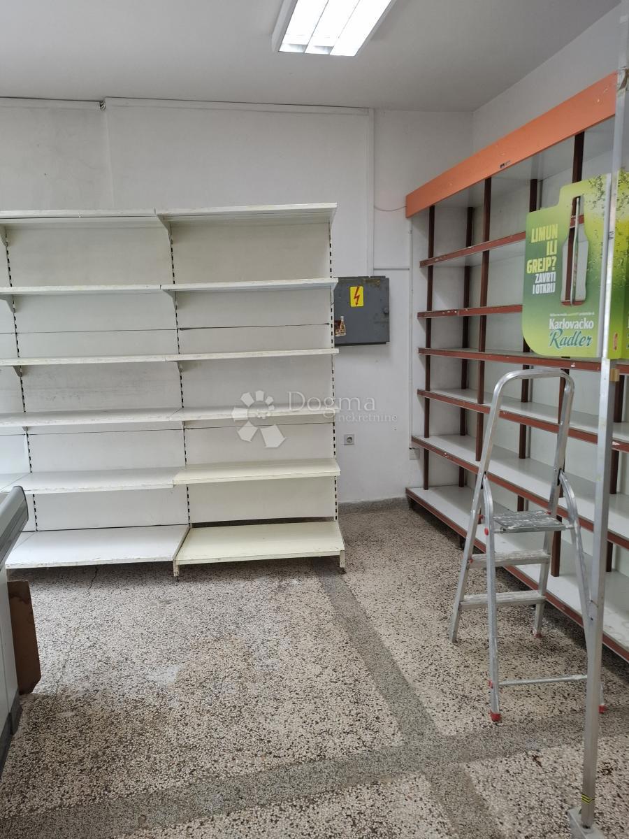 Poslovni prostor Na prodaju - LIČKO-SENJSKA GOSPIĆ