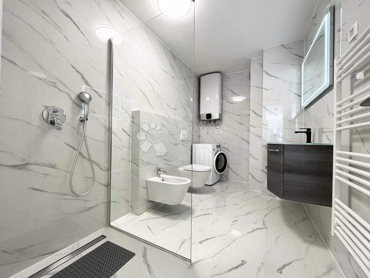 Flat For sale - ISTARSKA NOVIGRAD