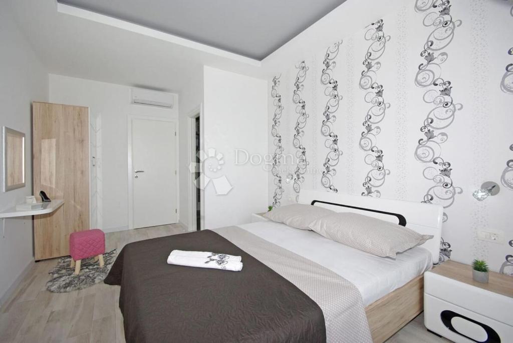 Casa In vendita - SPLITSKO-DALMATINSKA MAKARSKA