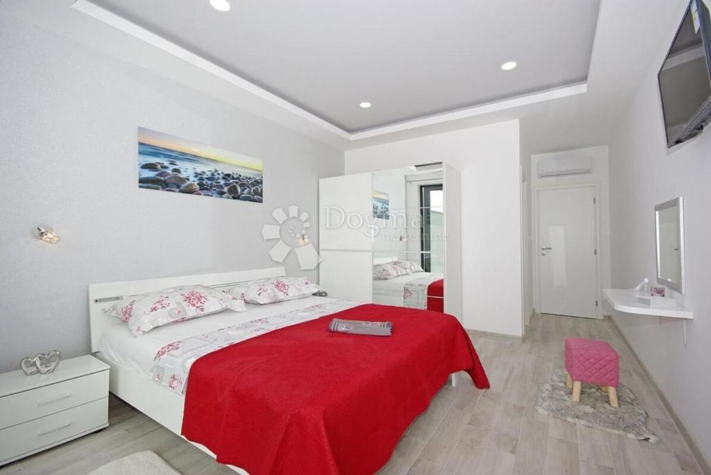 Casa In vendita - SPLITSKO-DALMATINSKA MAKARSKA