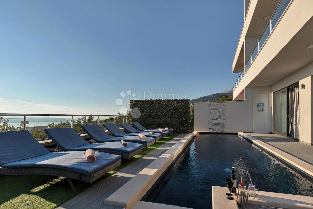 Casa In vendita - SPLITSKO-DALMATINSKA MAKARSKA