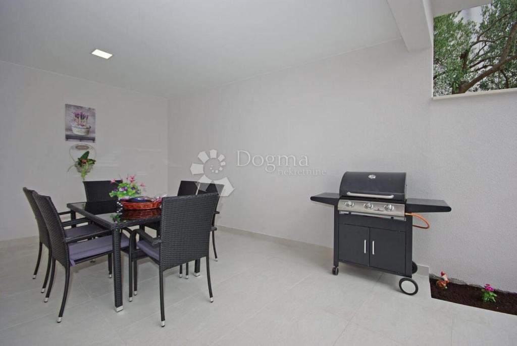 Casa In vendita - SPLITSKO-DALMATINSKA MAKARSKA