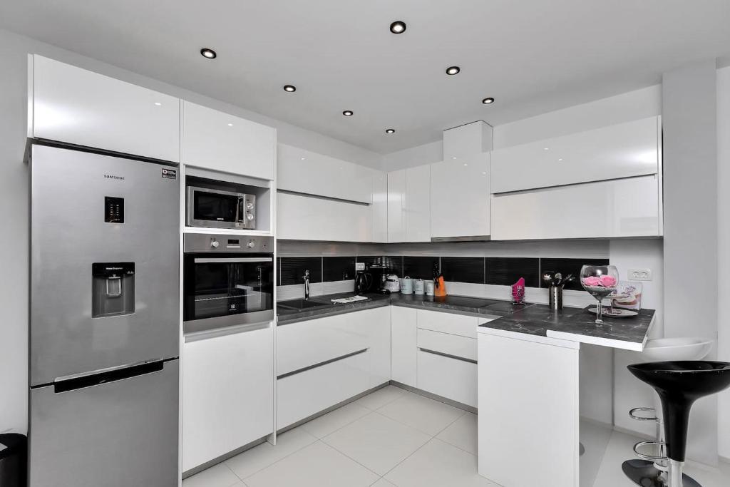 Casa In vendita - SPLITSKO-DALMATINSKA MAKARSKA