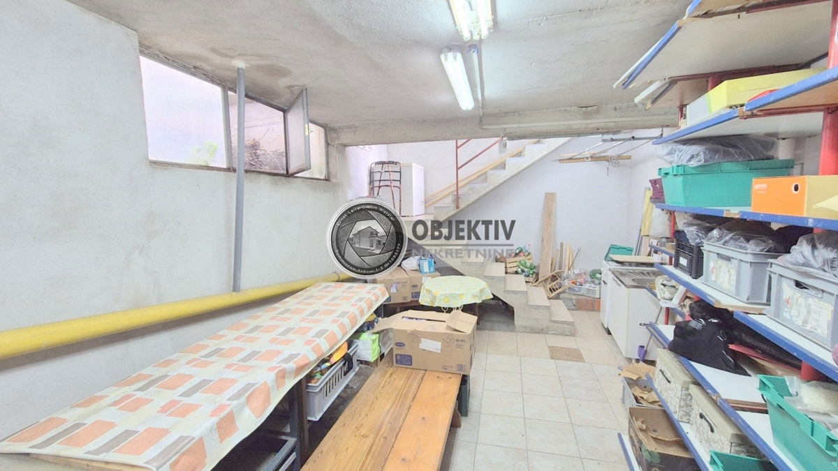 Maison À vendre - SPLITSKO-DALMATINSKA SPLIT