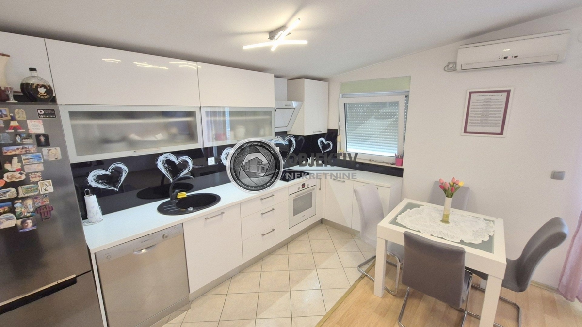 Maison À vendre - Splitsko-dalmatinska Split - foto 2/26