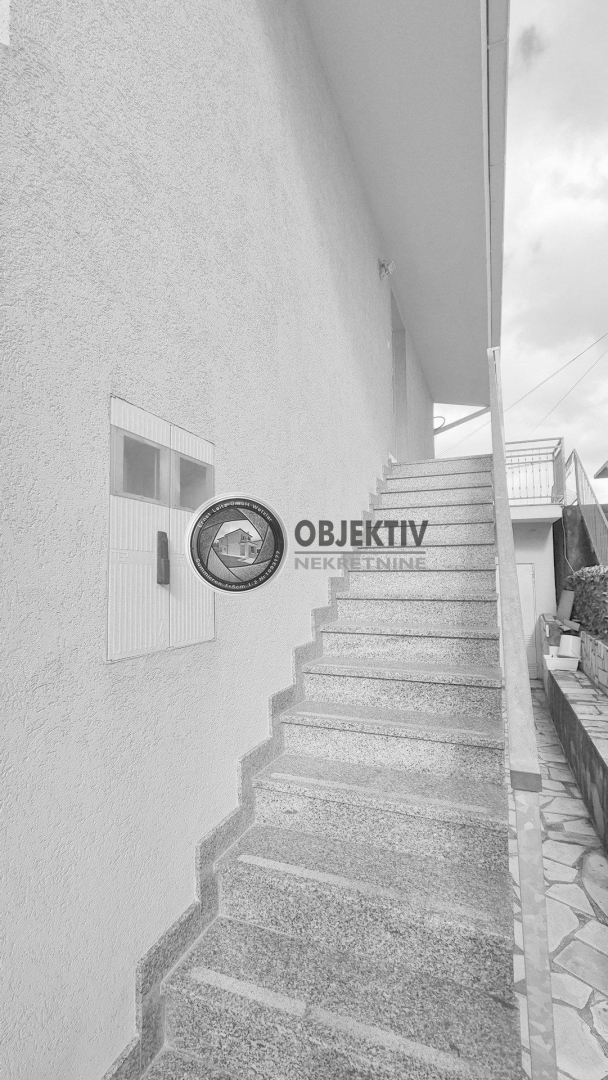 Maison À vendre - SPLITSKO-DALMATINSKA SPLIT