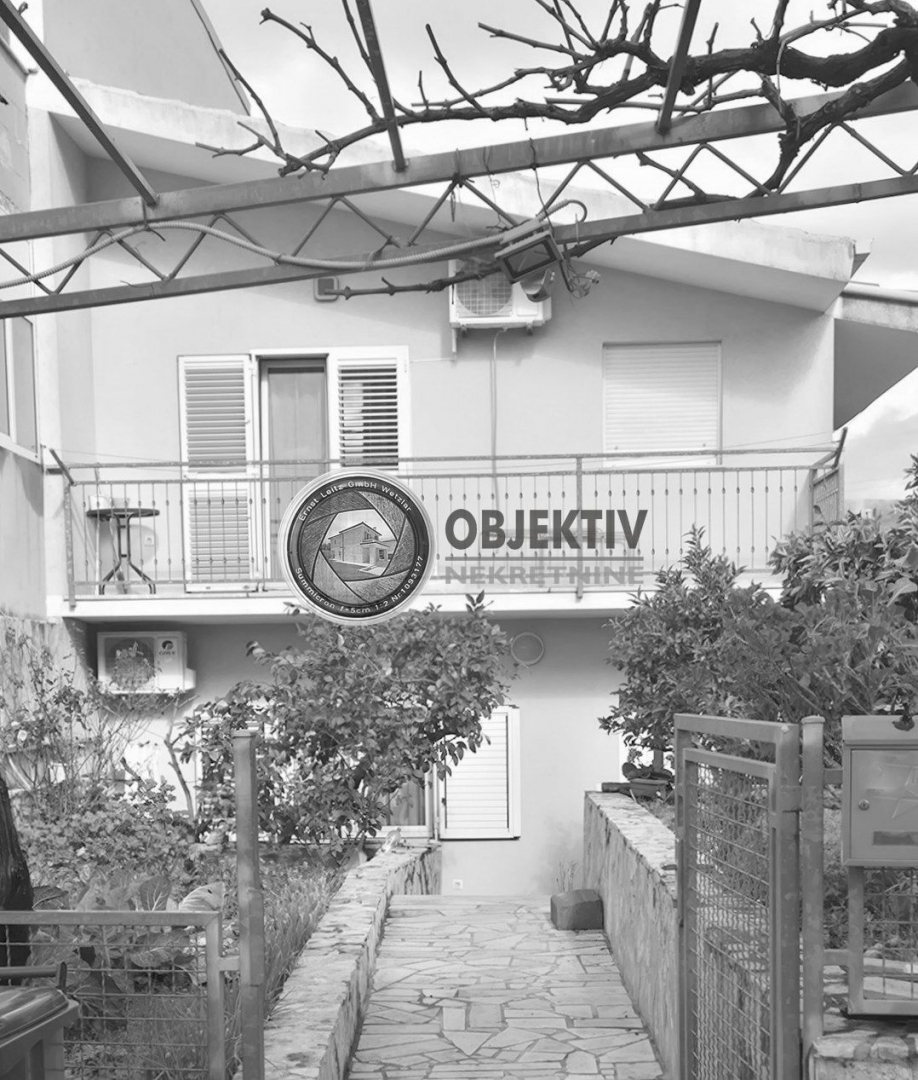 Maison À vendre - SPLITSKO-DALMATINSKA SPLIT