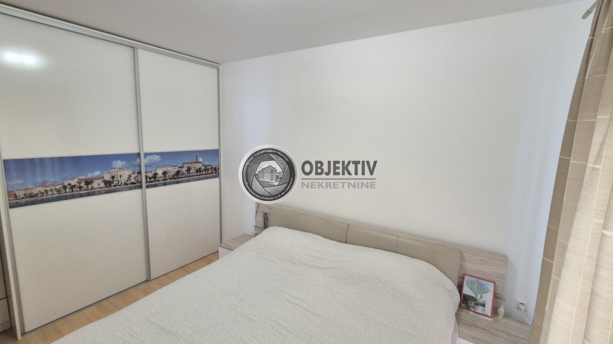 Maison À vendre - SPLITSKO-DALMATINSKA SPLIT